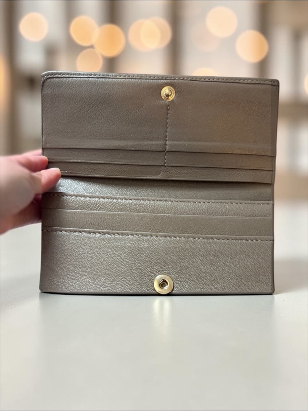 Jimmy Choo Light Mocha Leather Star-Studded Long Wallet. Full inclusion - Picture 6 of 7